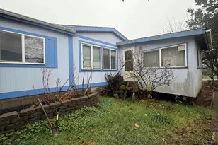 252 NW 20th St, Newport, OR 97365 - Photo 12