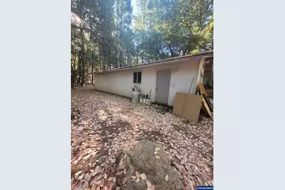 356 White Oak Dr, Cave Junction, OR 97523 - Photo 30