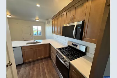 361 SE Kitzmiller Dr, Dallas, OR 97338 - Photo 8