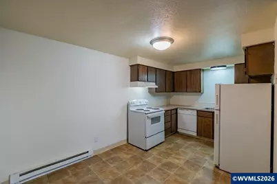 2634 S 7th St, Lebanon, OR 97355 - Photo 6