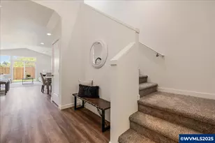 413 SE Shetterly Dr, Dallas, OR 97338 - Photo 2