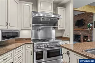 39889 McDowell Creek Dr, Lebanon, OR 97355 - Photo 22