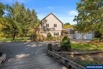 39889 McDowell Creek Dr, Lebanon, OR 97355 - Photo 4