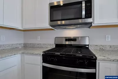 1281 Parkside Av, Woodburn, OR 97071 - Photo 8
