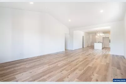 701 Tigerlily St, Silverton, OR 97381 - Photo 20