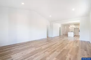 701 Tigerlily St, Silverton, OR 97381 - Photo 20