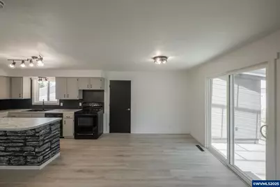 615 5th Av, Sweet Home, OR 97386 - Photo 8