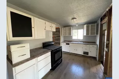 2202 Joe Wright Rd, Klamath Falls, OR 97603 - Photo 6