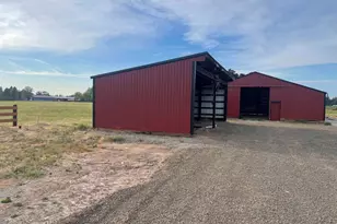 12403 S Eby Rd, Molalla, OR 97038 - Photo 2