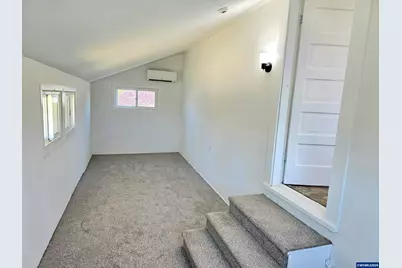 365 Bryan St, Woodburn, OR 97071 - Photo 38