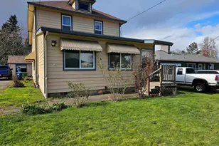 365 Bryan St, Woodburn, OR 97071 - Photo 2