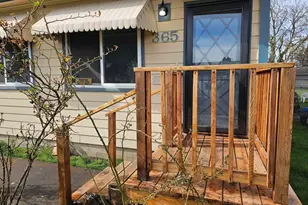 365 Bryan St, Woodburn, OR 97071 - Photo 6