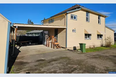 365 Bryan St, Woodburn, OR 97071 - Photo 10