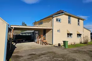 365 Bryan St, Woodburn, OR 97071 - Photo 10
