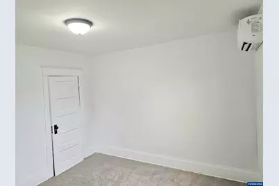 365 Bryan St, Woodburn, OR 97071 - Photo 28