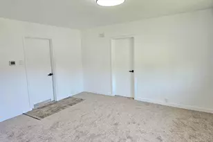365 Bryan St, Woodburn, OR 97071 - Photo 16