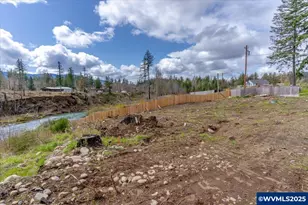 241 Dogwood Dr, Gates, OR 97346 - Photo 8