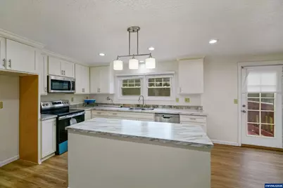 11224 Summit Lp SE, Turner, OR 97392 - Photo 10