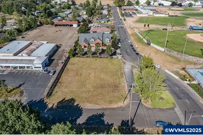 1040 24th (Next To) Av SE, Albany, OR 97322 - Photo 4
