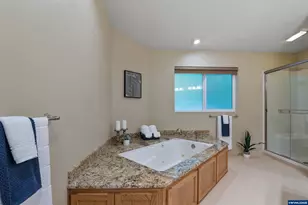 2240 Joplin Ct S, Salem, OR 97302 - Photo 32