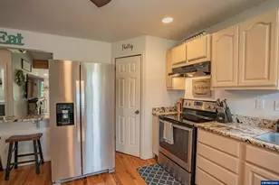 530 Brooks St, Lebanon, OR 97355 - Photo 8