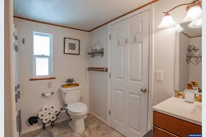 530 Brooks St, Lebanon, OR 97355 - Photo 16
