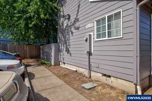 241 NE 25th (-249) St, Salem, OR 97301 - Photo 4