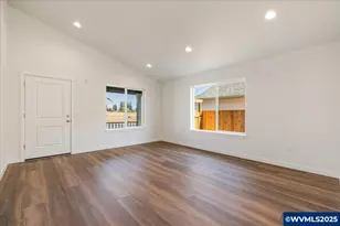 1449 SE Hankel St, Dallas, OR 97338 - Photo 2