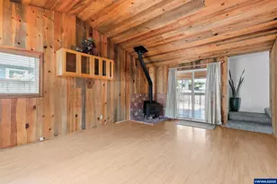 691 SE Jetty Ave, Lincoln City, OR 97367 - Photo 4