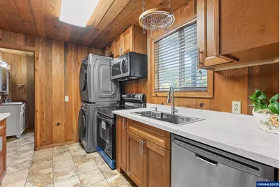 691 SE Jetty Av, Lincoln City, OR 97367 - Photo 8