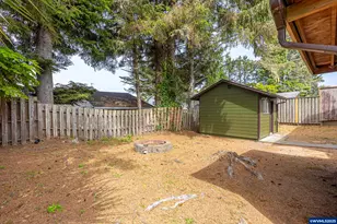 691 SE Jetty Ave, Lincoln City, OR 97367 - Photo 28