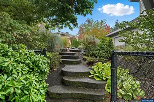 2557 Bandon Ct NW, Salem, OR 97304 - Photo 38