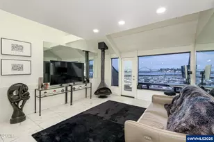 1000 SE Bay Bl, Newport, OR 97365 - Photo 4