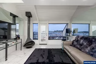 1000 SE Bay Bl, Newport, OR 97365 - Photo 2