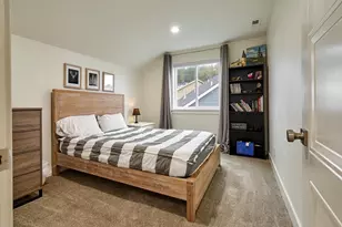 833 Hawk Dr, Silverton, OR 97381 - Photo 28