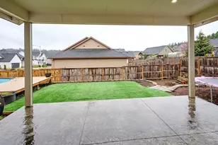 833 Hawk Dr, Silverton, OR 97381 - Photo 36