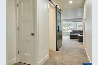 833 Hawk Dr, Silverton, OR 97381 - Photo 22