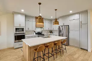 833 Hawk Dr, Silverton, OR 97381 - Photo 8