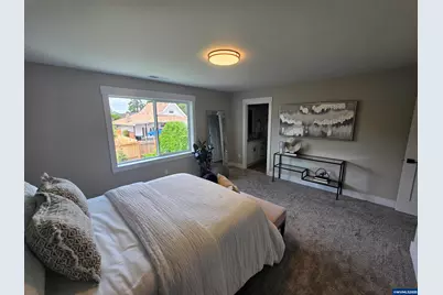 195 Iowa St, Silverton, OR 97381 - Photo 48