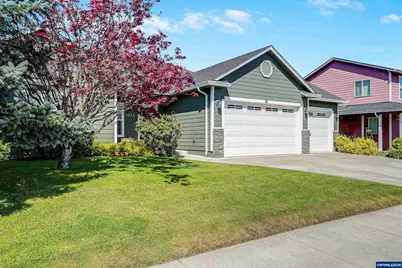1231 SW 3rd Av, Mill City, OR 97360 - Photo 8