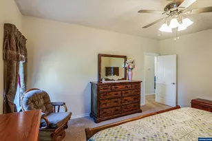 1231 SW 3rd Ave, Mill City, OR 97360 - Photo 26