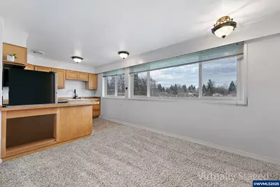 1579 Garfield Pl, Eugene, OR 97402 - Photo 2