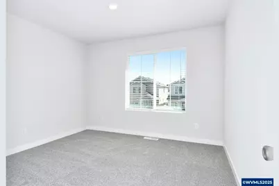 1233 Parkside Av, Woodburn, OR 97071 - Photo 16