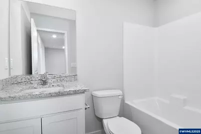 1233 Parkside Av, Woodburn, OR 97071 - Photo 18