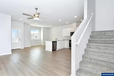 1233 Parkside Av, Woodburn, OR 97071 - Photo 6