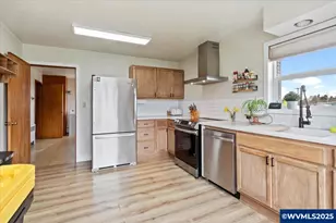 360 E Elwood St, Stayton, OR 97383 - Photo 12