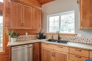 29109 Brownsville Rd, Brownsville, OR 97327 - Photo 18