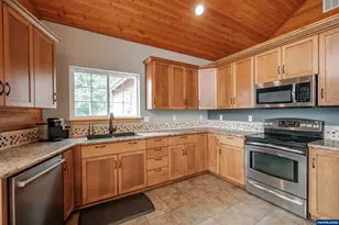 29109 Brownsville Rd, Brownsville, OR 97327 - Photo 16