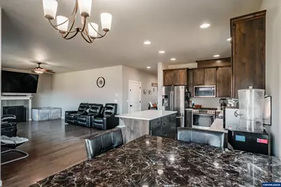 1369 S 10th St St, Independence, OR 97351 - Photo 18