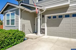 1369 S 10th St St, Independence, OR 97351 - Photo 2